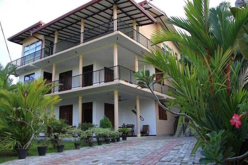 Coral Palm Villa&Apartment Unawatuna Esterno foto